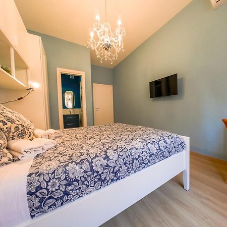 Chic Modern 2-Bedroom Near Metro Řím Exteriér fotografie