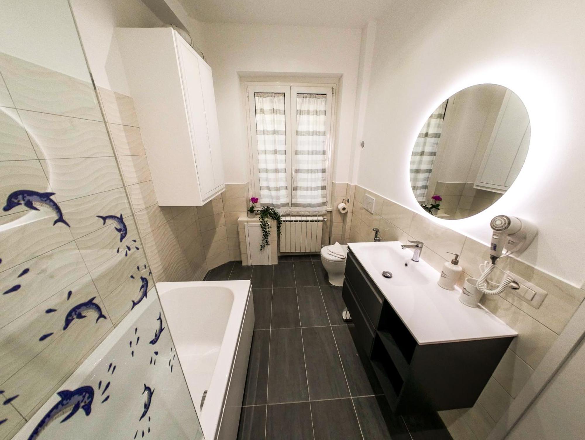 Chic Modern 2-Bedroom Near Metro Řím Exteriér fotografie
